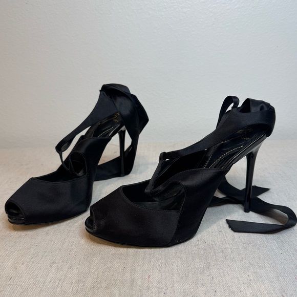 Zac Posen Black Satin Women's Heels - Picture 8 of 12